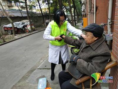 青白江家庭醫生團隊 58支健康守護隊，貼心服務暖萬家